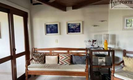 Amplo apto Quarto/Sala com Mezanino, ao lado da praia !