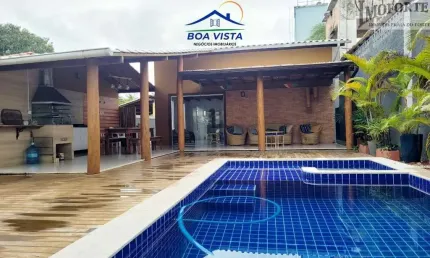 Casa na Praia da Espera - Casa 4 suítes, com piscina e churrasqueira