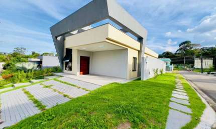 Viva com Estilo: Casa de Alto Padrão no Condomínio Quinta das Marinas. 3 quartos, financia!