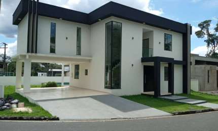 CASA DUPLEX ESPETACULAR COM 4 SUÍTES  NO CONDOMINIO RESERVA PARQUE - PONTA NEGRA. FINANCIA!