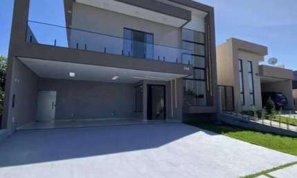 Linda casa Duplex no Residencial Morada dos Pássaros com 4 suítes confortáveis. Sua família merece o melhor. Aceita financiamento!