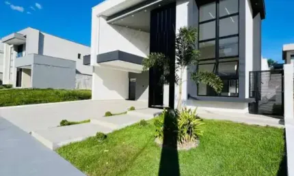 CASA ESPETACULAR A VENDA NO ALPHAVILLE 4 - PONTA NEGRA 3 Sutes + Escritório + Piscina + Area Gourmet Completa