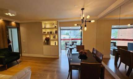Apartamento a venda reformado de 03 Dormitórios 1suíte e 2 vagas na Vila Mariana  -  São Paulo