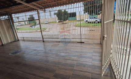 Casa de 3 quartos  de esquina na laje QR 516 Samambaia Sul