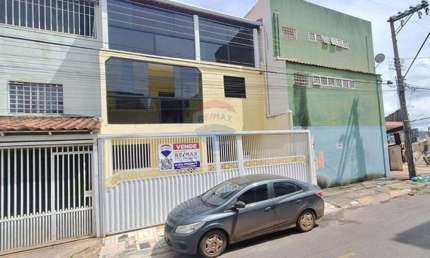 Sobrado em Samambaia Norte com 4 quartos  na  QR 406