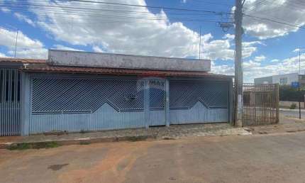 Casa com 2 quartos para alugar no Ceilândia Norte, Ceilândia 