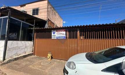Casa à Venda na QR 407 com   2 quartos Samambaia Norte
