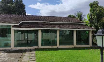 Casa em condomínio fechado com 4 quartos à venda na Rua Mário Fontes, Estrada do Coco, Lauro de Freitas, 380 m2 por R$ 1.300.000