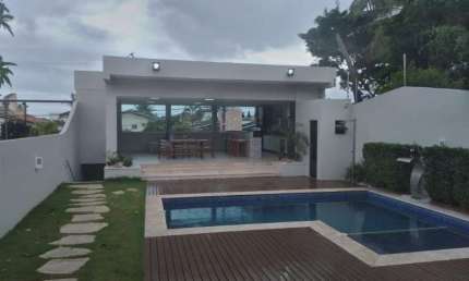 Casa com 5 quartos à venda na Rua Francisco Gomes da Silva, Buraquinho, Lauro de Freitas, 245 m2 por R$ 1.470.000