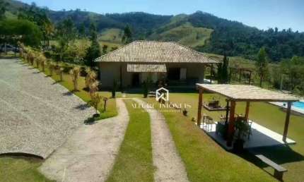 Chácara com 2 dormitórios à venda, 3200 m² por R$ 980.000,00 - Zona Rural - Paraibuna/SP