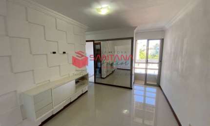Apartamento no 4° andar com 2/4 no condomínio Family Residence