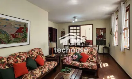 Casa dos Sonhos com Conforto e Lazer no Alto, Teresópolis!