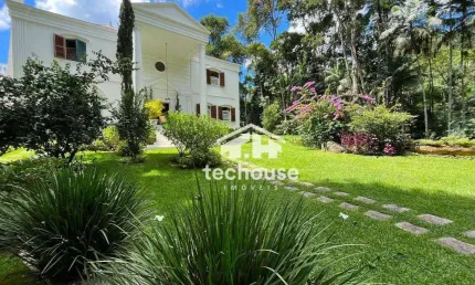 Casa alto padrão com 5 dormitórios à venda por R$ 3.500.000