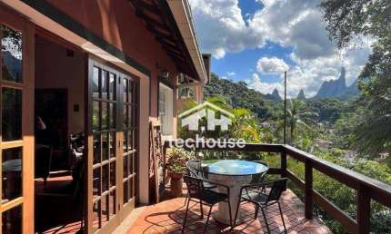 Casa com 4 dormitórios à venda, 294 m² por R$ 1.190.000,00 - Carlos Guinle - Teresópolis/RJ