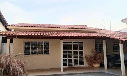 Casa 3/4, com 1 suíte - 110 m² - 806 sul  (ARSE 82) - Próxima à Av. Palmas Brasil - Palmas/TO