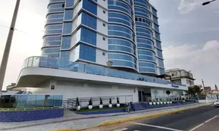 Blue atlantic - apartamento frente mar com 3 suítes e mobiliado