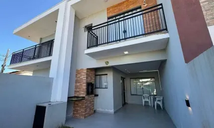 Lindo sobrado com 2 suítes - Mobiliado e Garagem Coberta