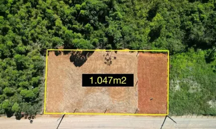 Terreno à venda no Itacolomi, Balneário Piçarras 