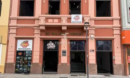 Sala comercial à venda na rua riachuelo, 102, centro, curitiba, 80 m2 por r$ 199.000