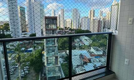 Apartamento para aluguel possui 77 metros quadrados com 3 quartos em Casa Forte - Recife - PE