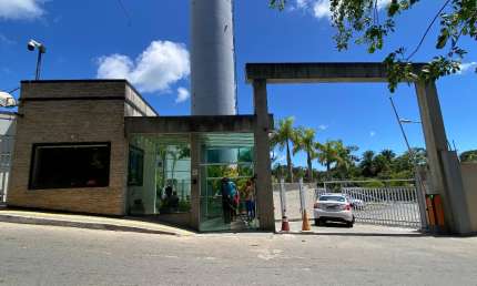 Apartamento com 2 quartos à venda na Rua Jurema, 608, Caixa D'Água, Lauro de Freitas