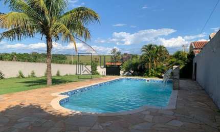Imperdível! Chácara à venda em Campinas-SP, bairro Recanto dos Dourados. 3 quartos, 2 suítes, 1 sala, 3 banheiros, 4 vagas, piscina, 1.032m².