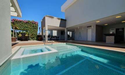 Luxuosa casa de alto padrão em condomínio à venda em Campinas-SP, Loteamento Mont Blanc, 4 quartos, 4 suítes, 3 salas, 7 banheiros, 5 vagas, 626,36 m².