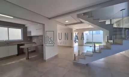 Imperdível: Casa em condomínio à venda em Campinas-SP, Bairro das Palmeiras - 3 quartos, 3 suítes, 3 salas, 4 banheiros, 2 vagas, 173m².