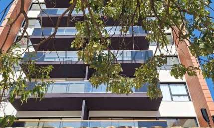 Apartamento de luxo no coração do Cambuí: 3 quartos, 3 suítes, 3 salas, 170m² de área em Campinas-SP!