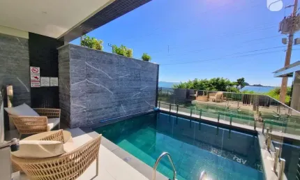 Apartamento frente mar á venda na praia de palmas/sc.