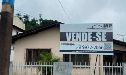 Casa para Venda em Joinville, Floresta, 3 dormitórios, 2 banheiros, 2 vagas