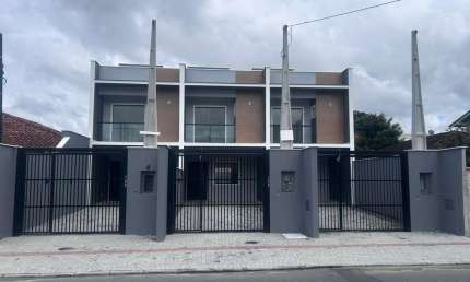 Geminado para Venda em Joinville, Guanabara, 3 dormitórios, 1 suíte, 3 banheiros, 1 vaga