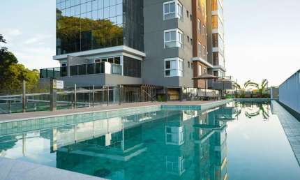 Apartamento para Venda em Penha, Centro, 3 dormitórios, 3 suítes, 4 banheiros, 2 vagas