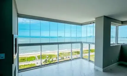 Apartamento para Venda em Balneário Piçarras, Itacolomi, 3 dormitórios, 3 suítes, 4 banheiros, 2 vagas