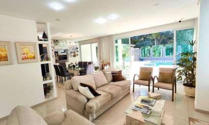 Linda Casa com 4 suites 540 m² - ao lado do clube Jundiaiense  venda por R$ 3.200.000 ou aluguel por R$ 19.500/mês - Engordadouro - Jundiaí/SP