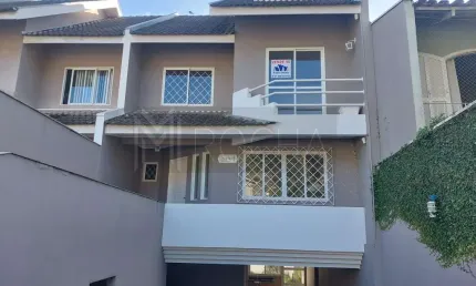 Sobrado para Venda em Curitiba, Pilarzinho, 3 dormitórios, 1 suíte, 4 banheiros, 4 vagas