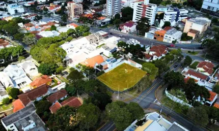 Terreno à venda na Rua Emílio de Menezes, 106, São Francisco, Curitiba