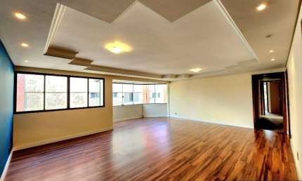 Apartamento com 3 quartos para alugar na Alameda Augusto Stellfeld, 935, Centro, Curitiba
