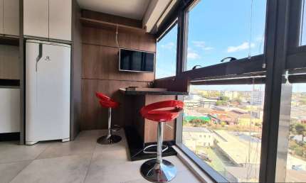 Apartamento mobiliado, com maquina de lavar e ar condicionado, 12º andar. Ed. SEVENTH