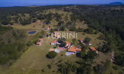 Fazenda para venda localizada em Avaré tendo como divisa represa Jurumirim Avaré-SP