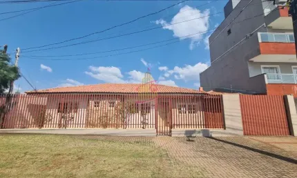Casa com 3 quartos à venda no Coqueiral, Cascavel 