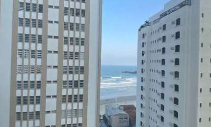 Apartamento com 4 dormitórios à Venda, 130 m², Vista Mar, por R$ 580.000 - Pitangueiras - Guarujá/SP