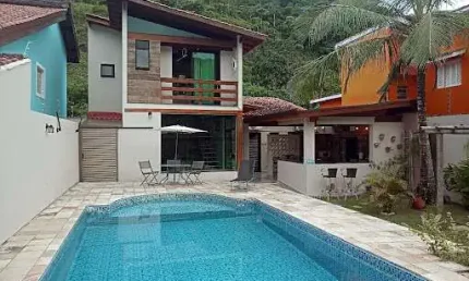 Casa com 3 suítes à venda, 158 m² por R$ 1.200.000 - Praia do Guaiúba / Tombo - Guarujá/SP