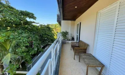Apartamento com 1 dormitório à venda, 55 m² por R$ 490.000,00 - Praia do Tombo - Guarujá/SP