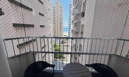 Apartamento com 2 dormitórios à venda, 77 m² por R$ 550.000 - Pitangueiras - Guarujá/SP