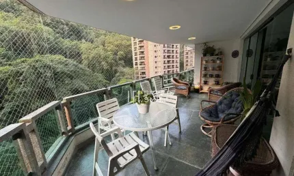 Apartamento com 3 dormitórios à venda, 190 m² por R$ 1.060.000 - Pitangueiras - Guarujá/SP