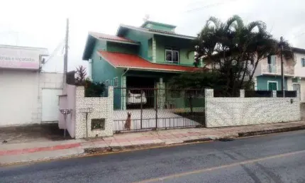 Casa com 3 quartos à venda no Areias, São José 
