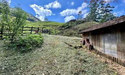 Chácara / sítio com 6 quartos à venda na Vila Doze, Antônio Carlos 