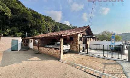 Casa na Praia do Antenor  -  Governador Celso Ramos