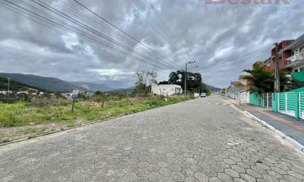 Terreno à venda no Forquilhas, São José 